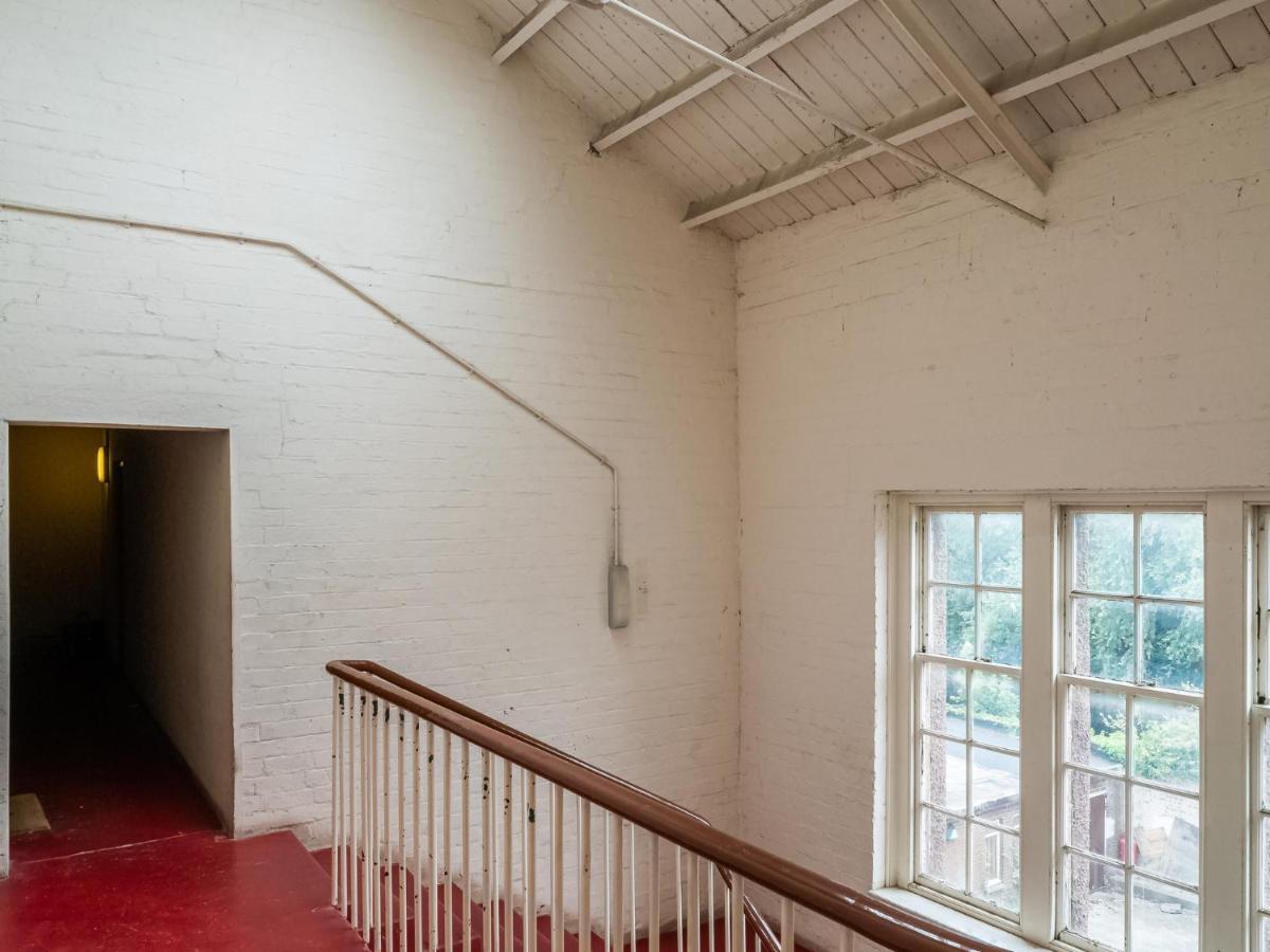 Pass The Keys Stunning 3 Bed Loft Style Apt With Free Parking EDI Exterior photo