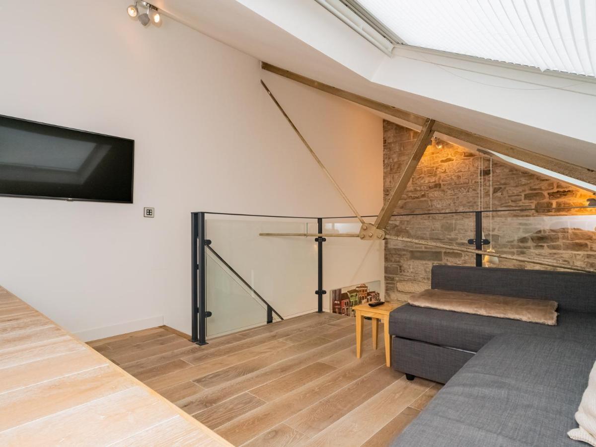 Pass The Keys Stunning 3 Bed Loft Style Apt With Free Parking EDI Exterior photo